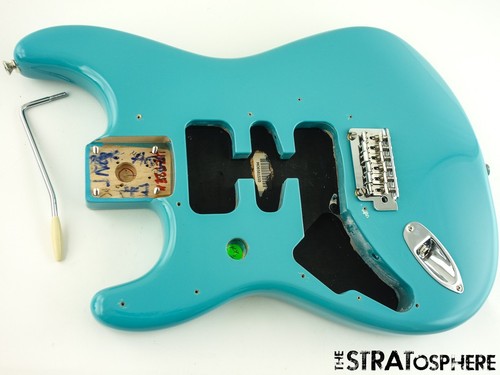 Lefty fender player - lefty,