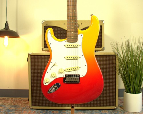 Fender stratocaster - fender,